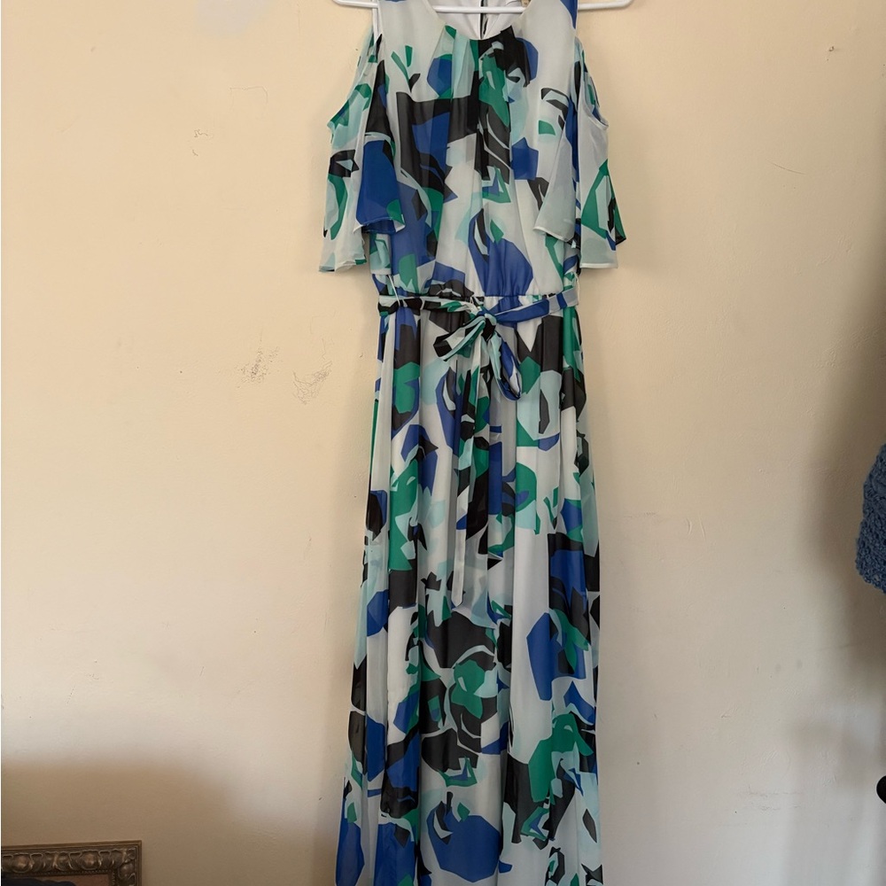 Calvin Klein Elegant Blue and Green Patterned Dress, size 12.